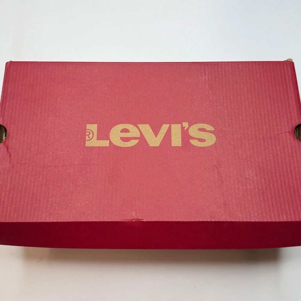 Levi's Men's Munro Faux-Leather Retro Low Top Sneakers- Size 9.5